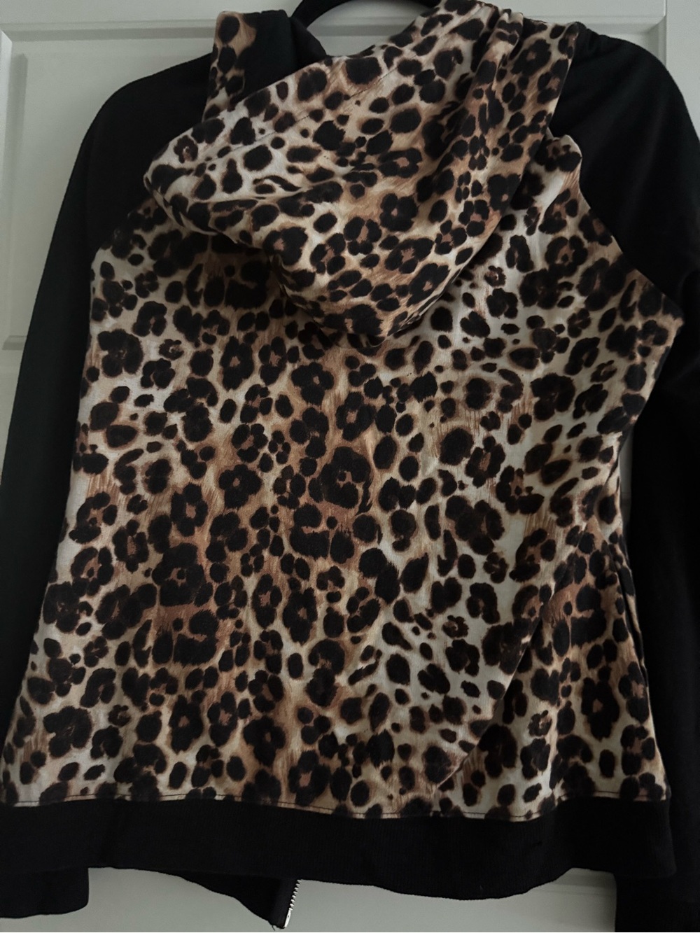Bebe like new Leopard Print Hooded Women's Y2K Sweater - Picture 5 of 8